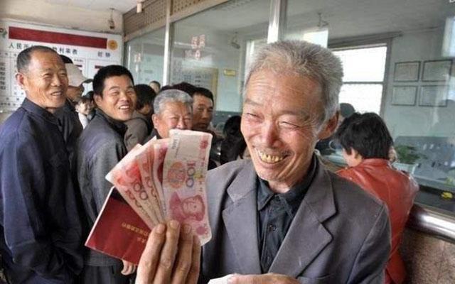 澳门二四六天天资料大全2023,策略调整改进_DWK29.191流线型版