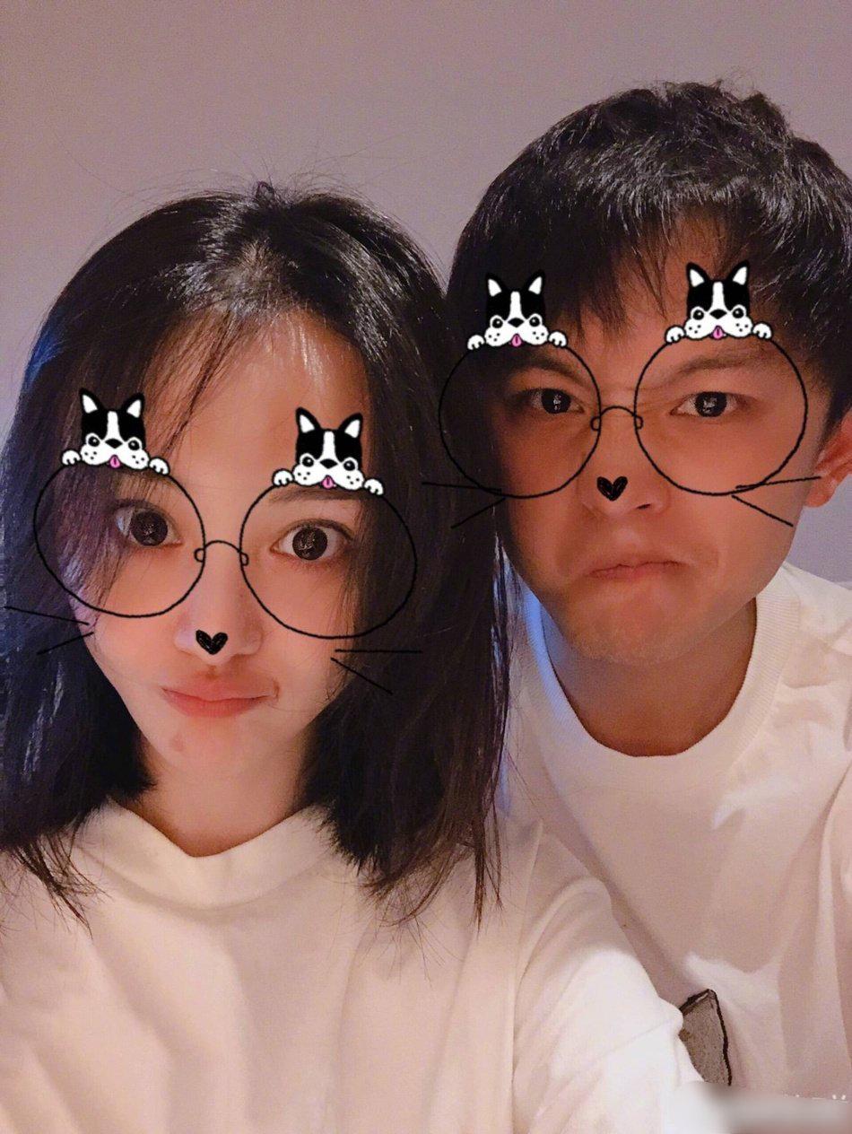 张翰最新微博分享，小巷深处的独特风情揭秘