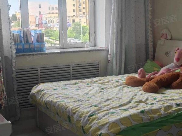 双鸭山南小市最新租房动态,市场趋势、正反观点与个人立场全解析