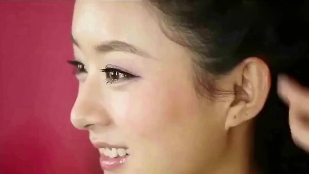 最新中文字幕传上母乳,最新中文字幕传上母乳,科技重塑哺乳体验