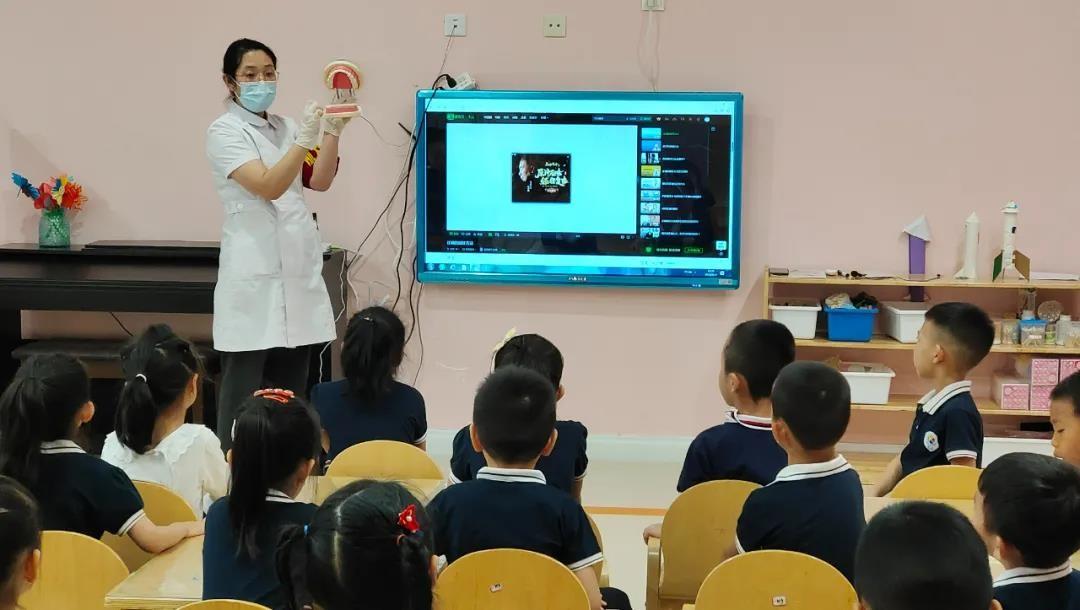 活动牙的种类与价格,微笑背后的力量及自我成长之旅