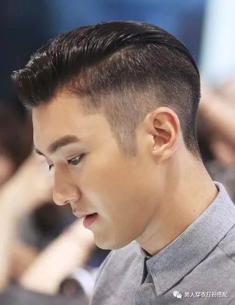 最新男士潮流发型,改变发型,自信与成就同行,重塑人生风采