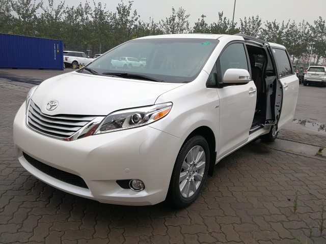 2017款塞纳新车,启程温馨之旅