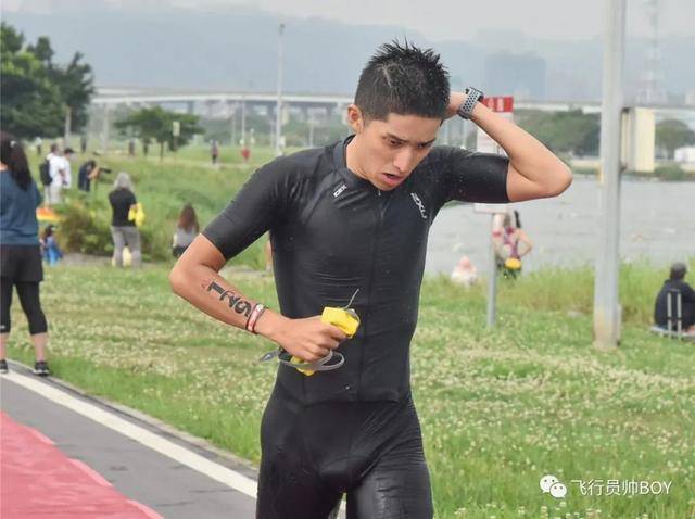 最新紧身衣,时尚风潮的演变与独特地位