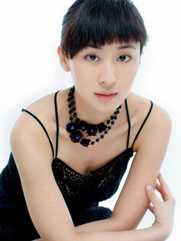 石林演员简介,星光熠熠的日常风采